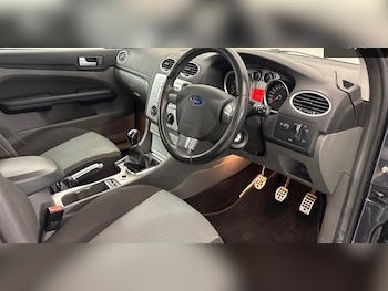 Used Ford Focus 2009 for sale - 78147683: Photo