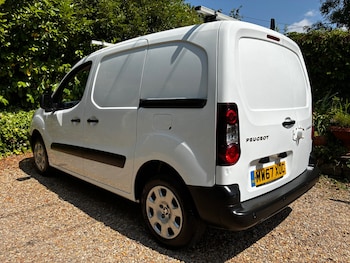 Used Peugeot Partner 2017 for sale - 79290626: Photo