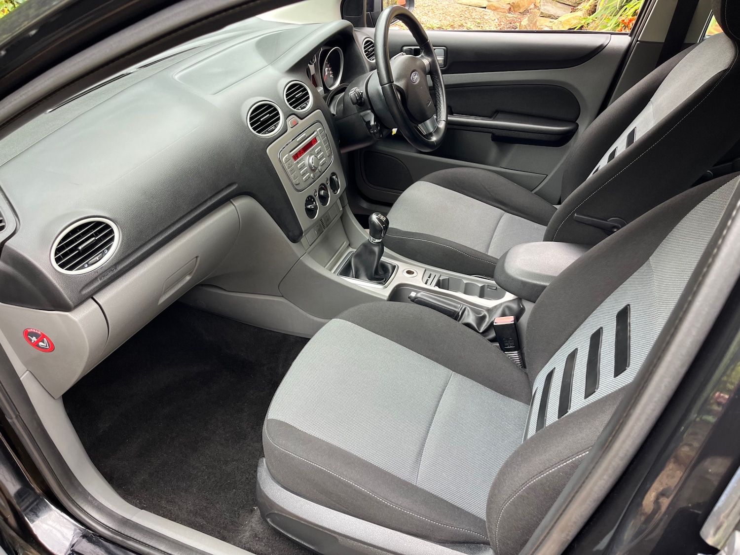Used Ford Focus 2009 for sale - 76317508: Photo 2