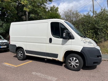2011 (11) - 2.2 HDi H1 Professional Van 100ps