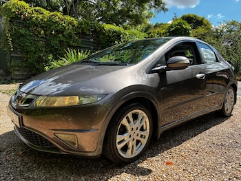 Used Honda Civic 2010 for sale - 79408526: Photo