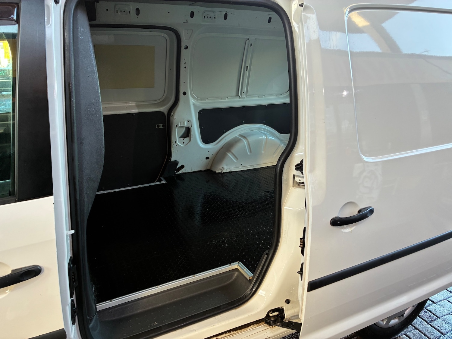 Used Volkswagen Caddy 2014 for sale - 77214727: Photo 11