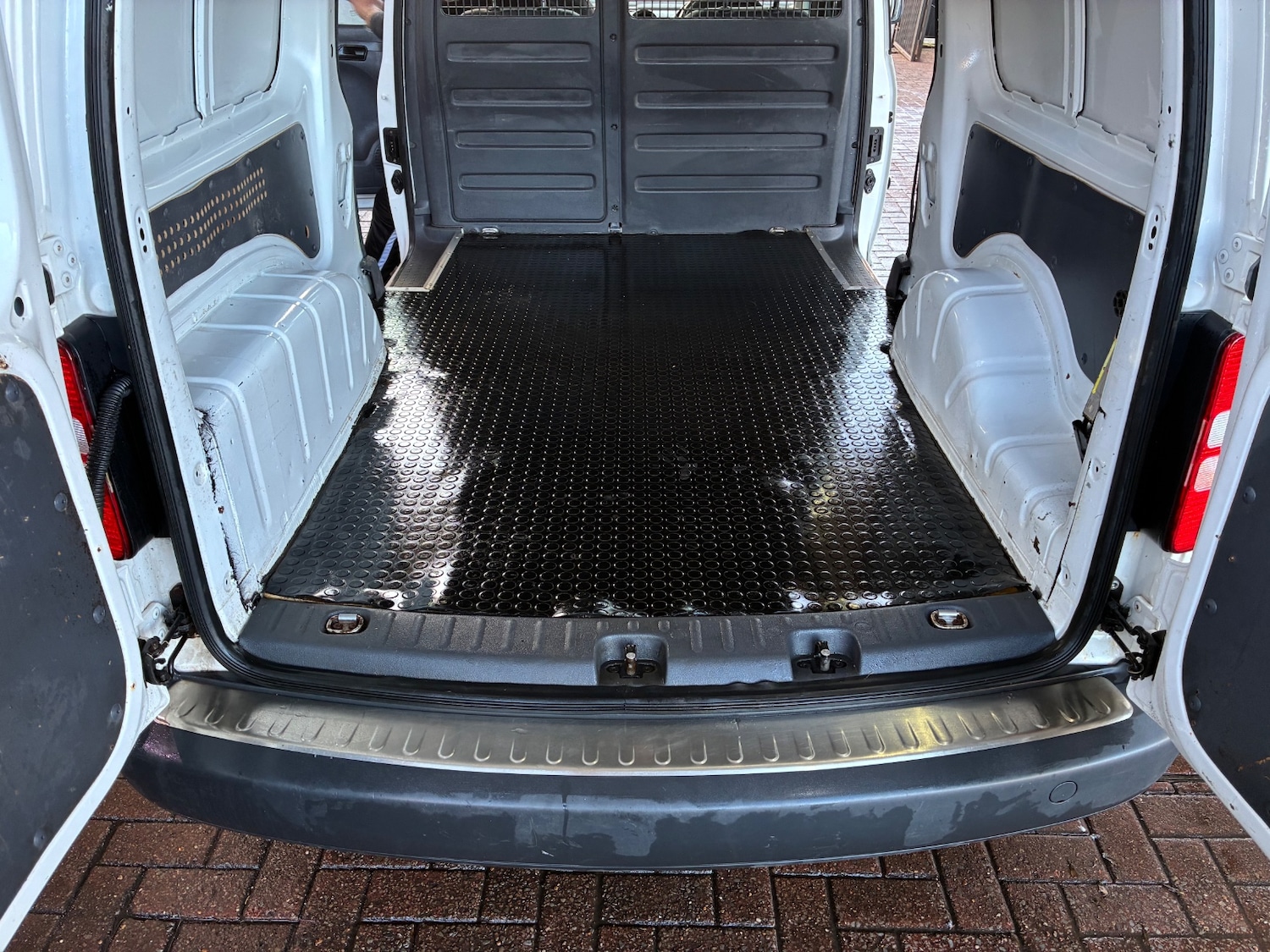 Used Volkswagen Caddy 2014 for sale - 77214727: Photo 15