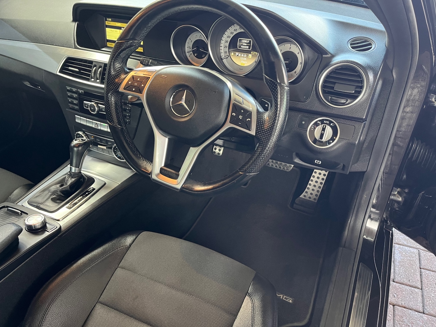 Used Mercedes-Benz C Class 2012 for sale - 76566723: Photo 12