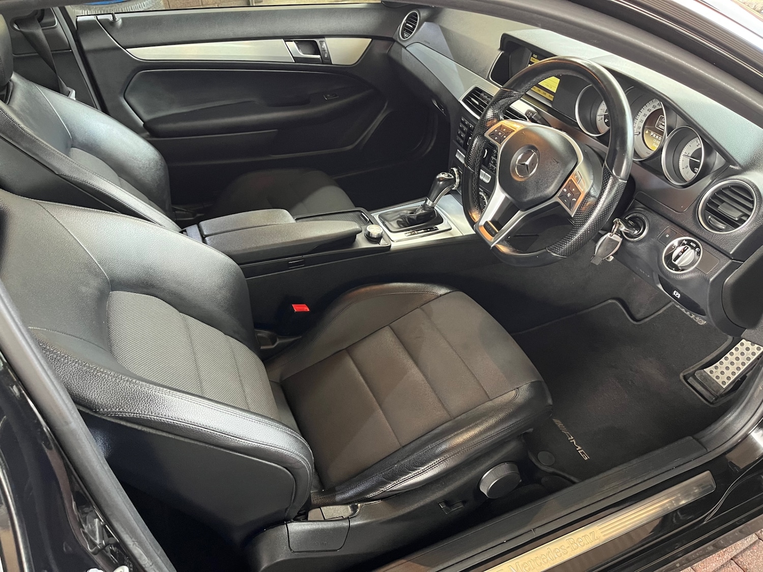 Used Mercedes-Benz C Class 2012 for sale - 76566723: Photo 18