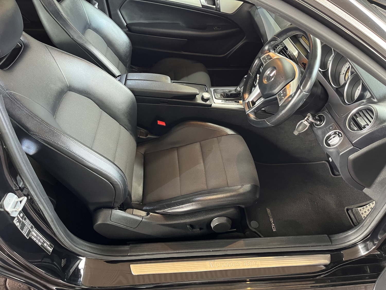 Used Mercedes-Benz C Class 2012 for sale - 76566723: Photo 20