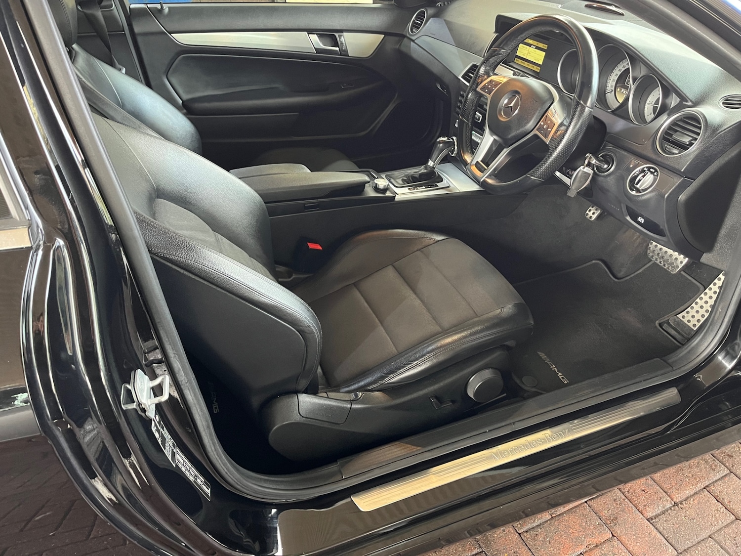 Used Mercedes-Benz C Class 2012 for sale - 76566723: Photo 21