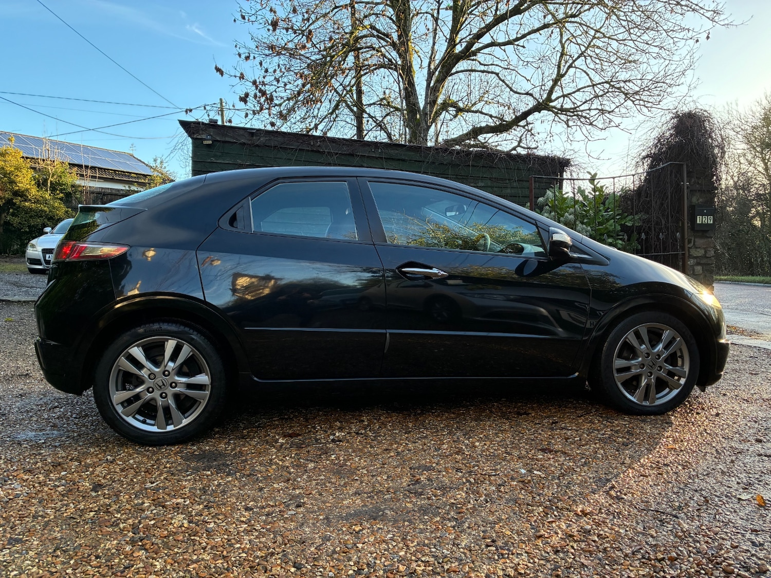 Used Honda Civic 2010 for sale - 77147996: Photo 32