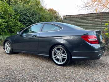 Used Mercedes-Benz C-Class 2011 for sale - 74112643: Photo