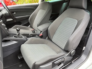 Used Volkswagen Scirocco 2011 for sale - 78270383: Photo