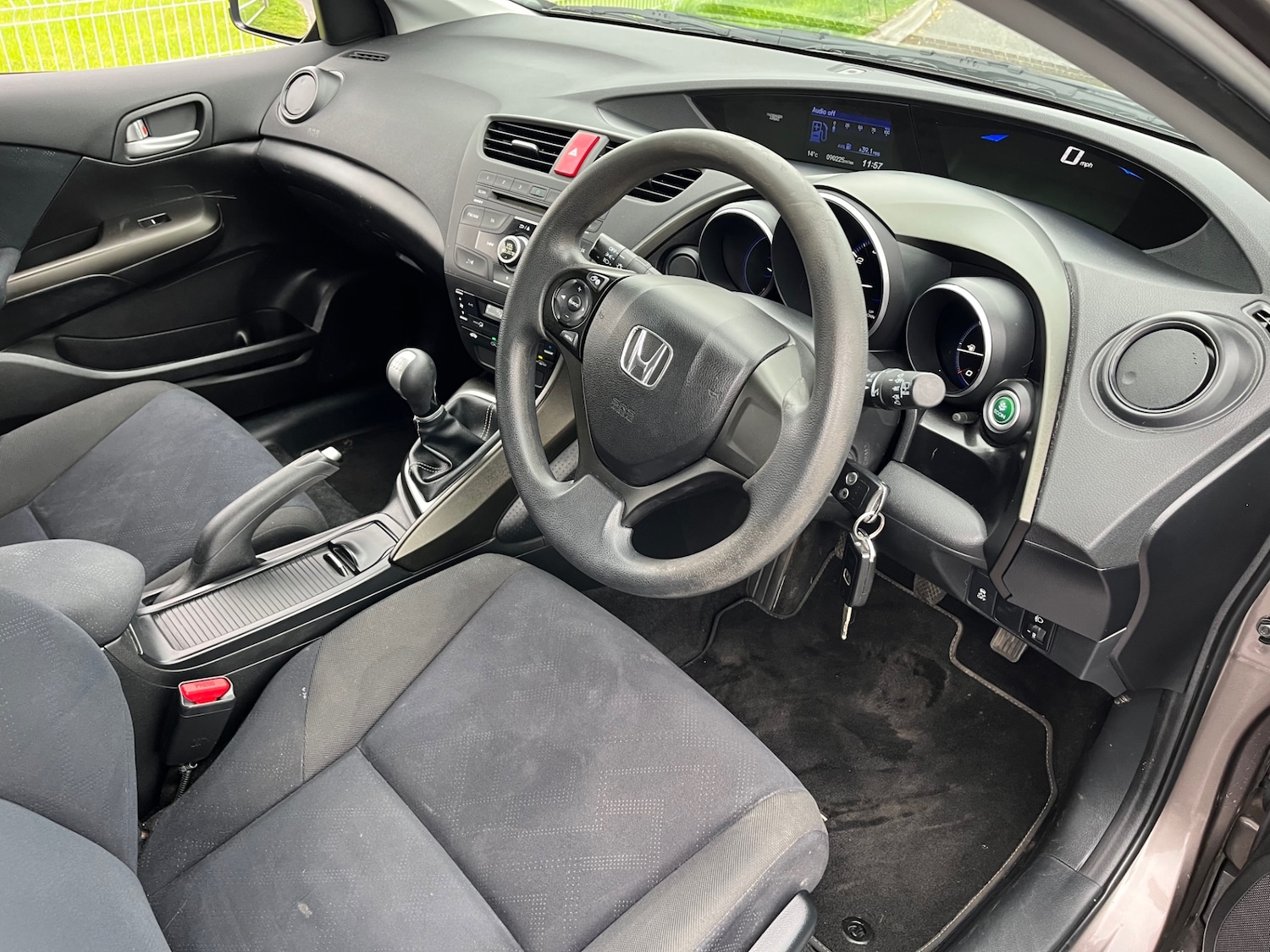Used Honda Civic 2012 for sale - 76299460: Photo 19