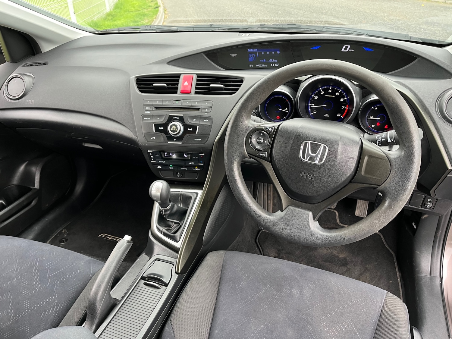Used Honda Civic 2012 for sale - 76299460: Photo 3