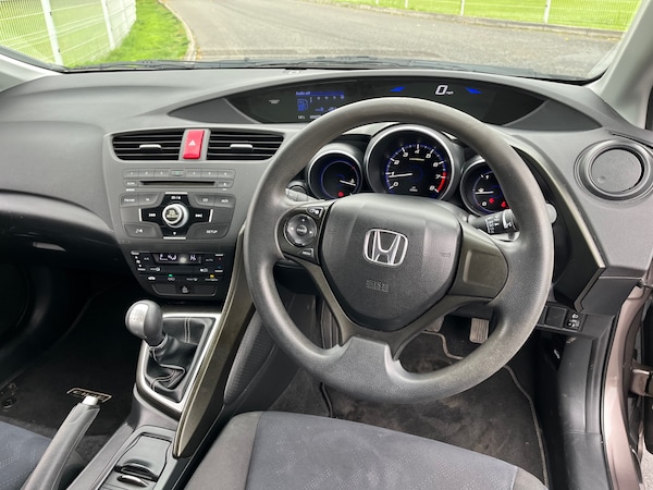 Used Honda Civic 2012 for sale - 76299460: Photo 5