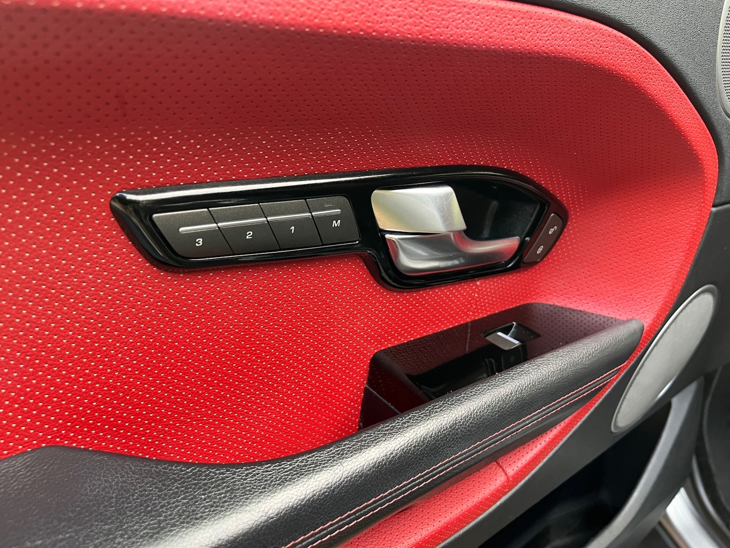 Used Land Rover Range Rover Evoque 2012 for sale - 77891855: Photo 10