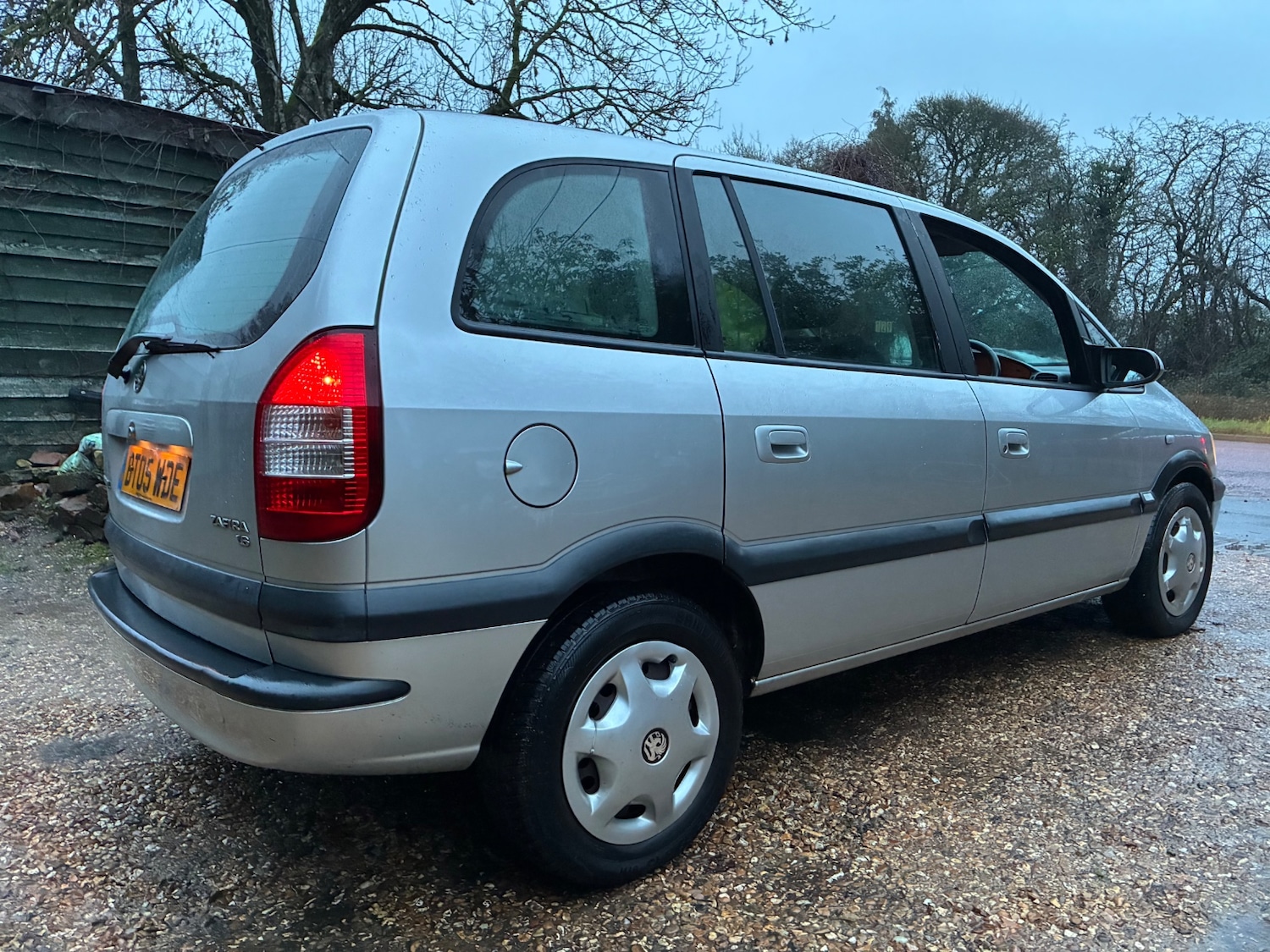 Used Vauxhall Zafira 2005 for sale - 77344672: Photo 2