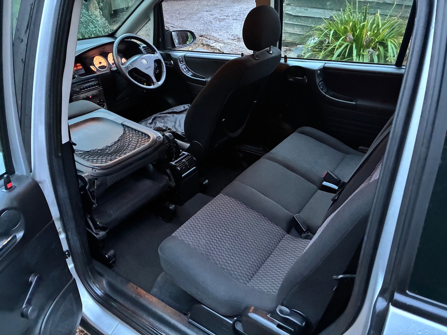 Used Vauxhall Zafira 2005 for sale - 77344672: Photo 21