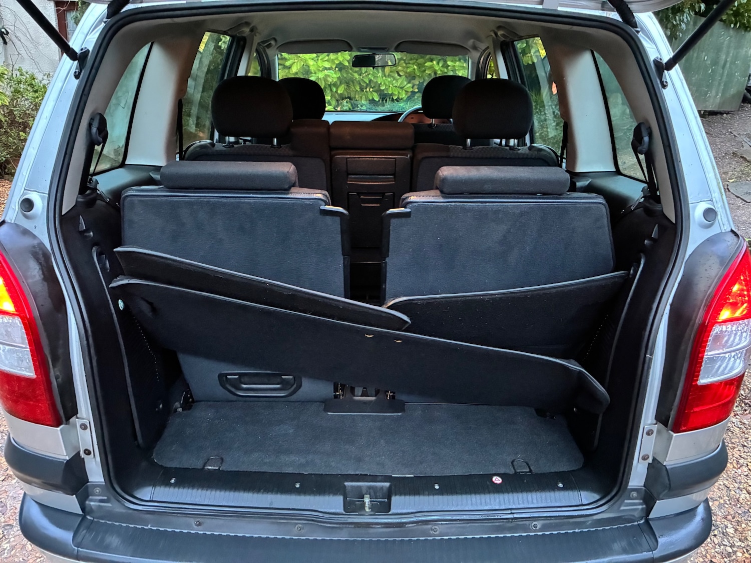 Used Vauxhall Zafira 2005 for sale - 77344672: Photo 24