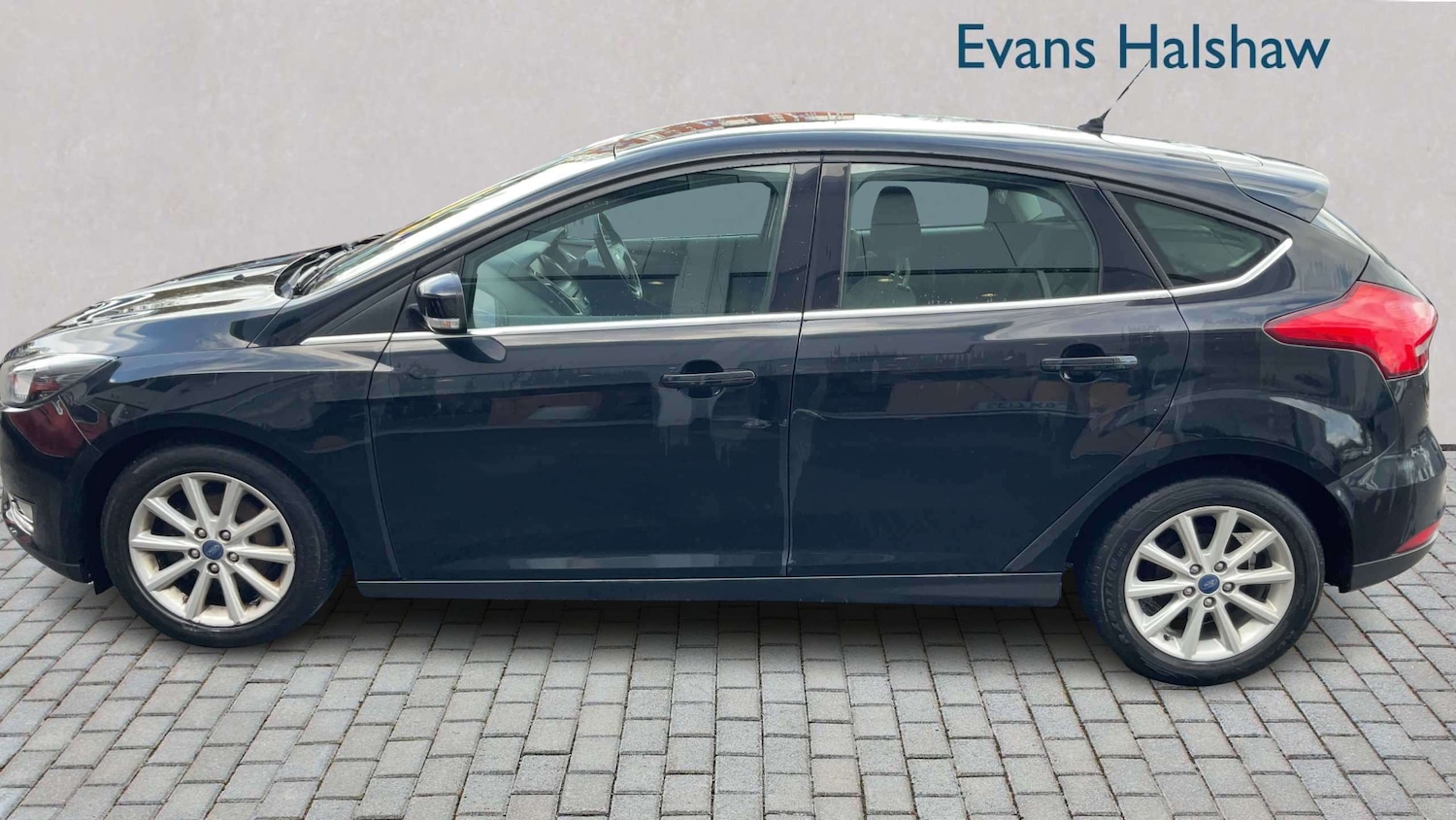 Used Ford Focus 2015 for sale - 78149169: Photo 3