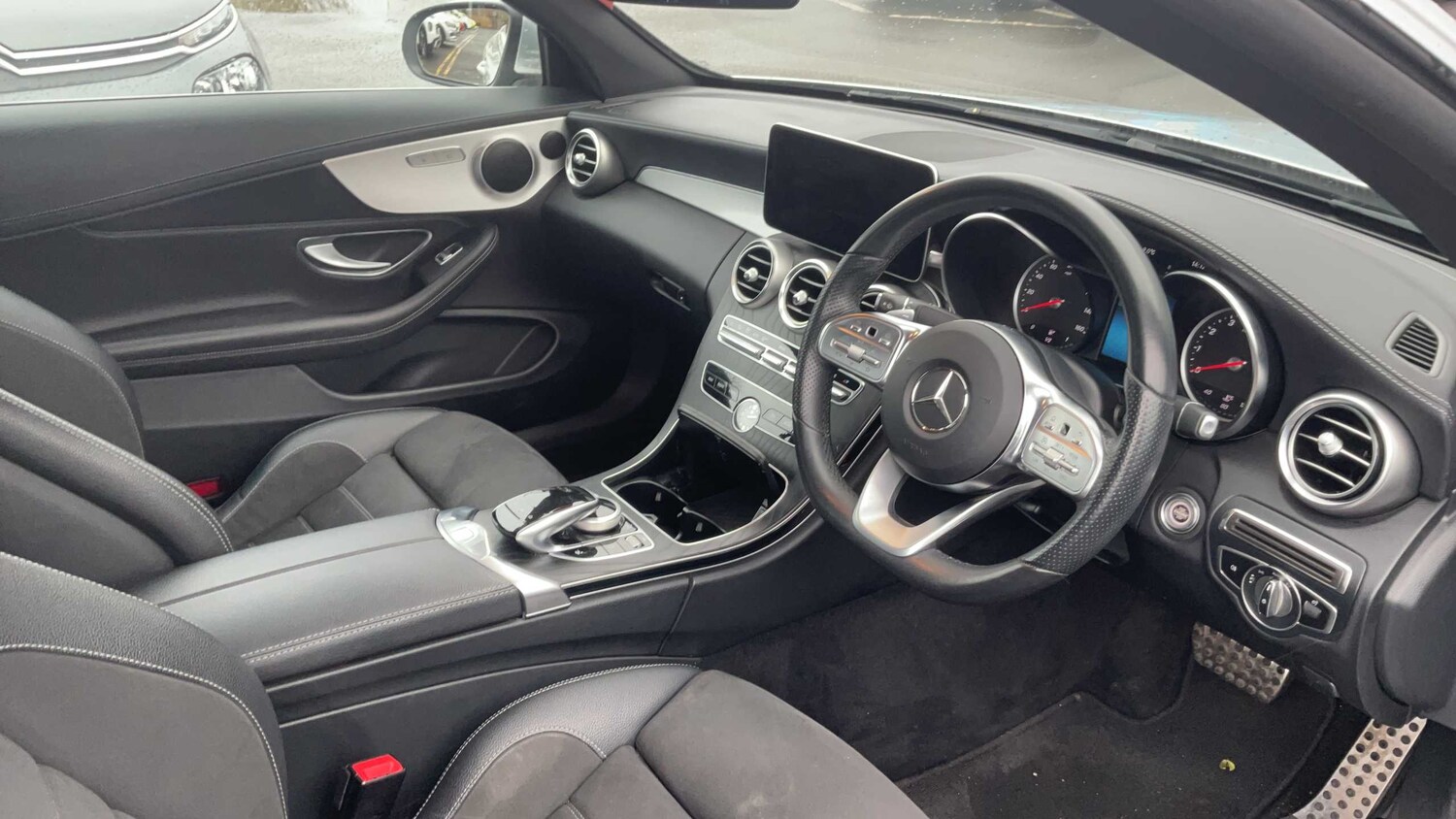 Used Mercedes-Benz C Class 2019 for sale - 77500405: Photo 8