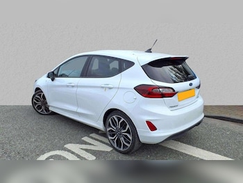 Used Ford Fiesta 2022 for sale - 76401458: Photo