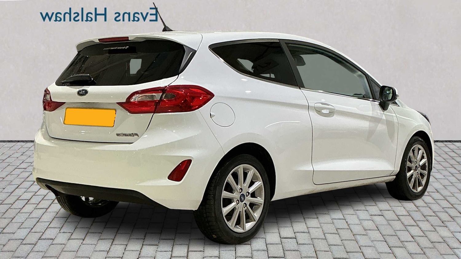 Used Ford Fiesta 2017 for sale - 76902312: Photo 4