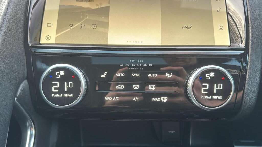 Used Jaguar E-Pace 2021 for sale - 77134884: Photo 11