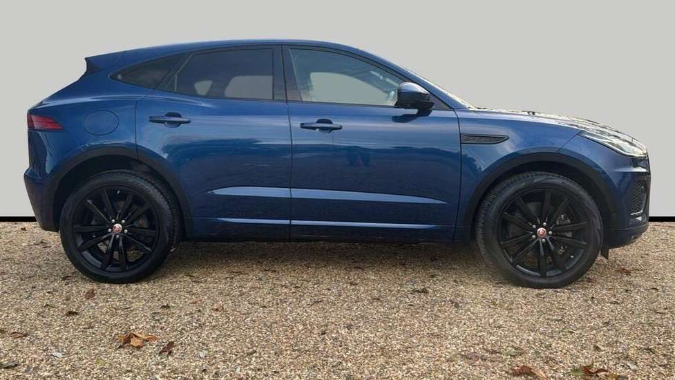 Used Jaguar E-Pace 2021 for sale - 77134884: Photo 2