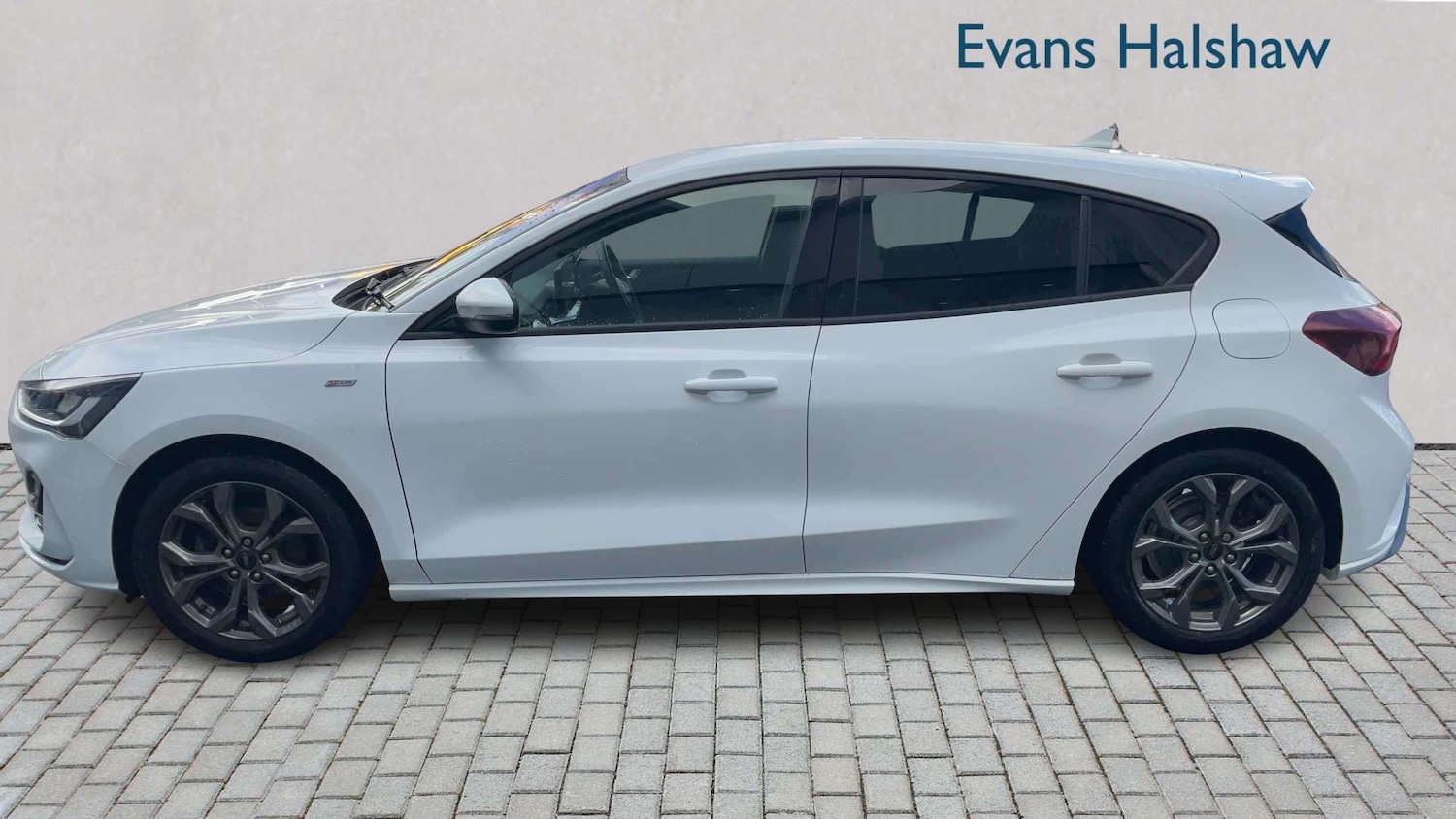 Used Ford Focus 2022 for sale - 78142172: Photo 3