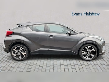 Used Toyota C-HR 2019 for sale - 79428824: Photo