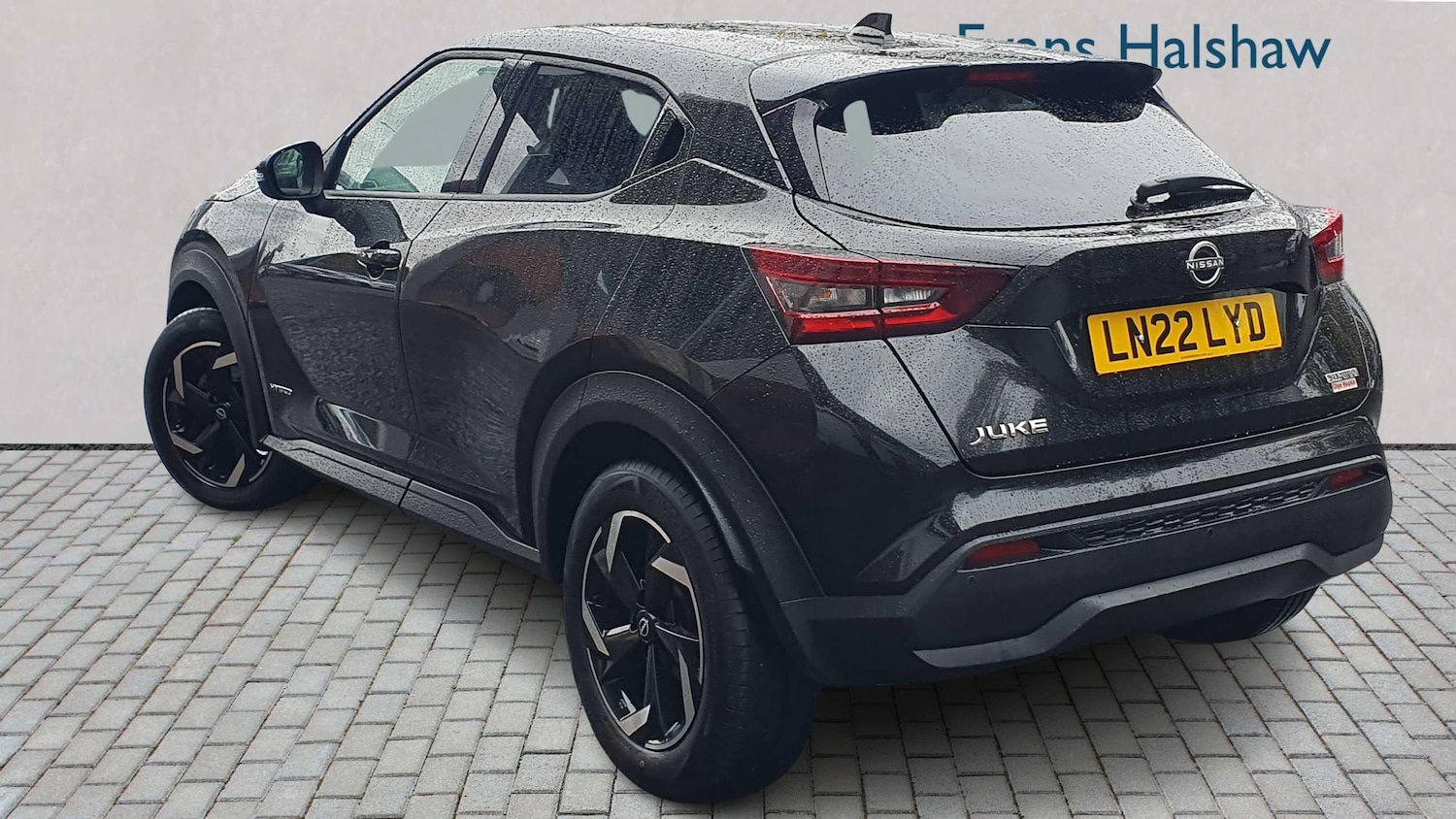 Used Nissan Juke 2022 for sale - 76170145: Photo 2