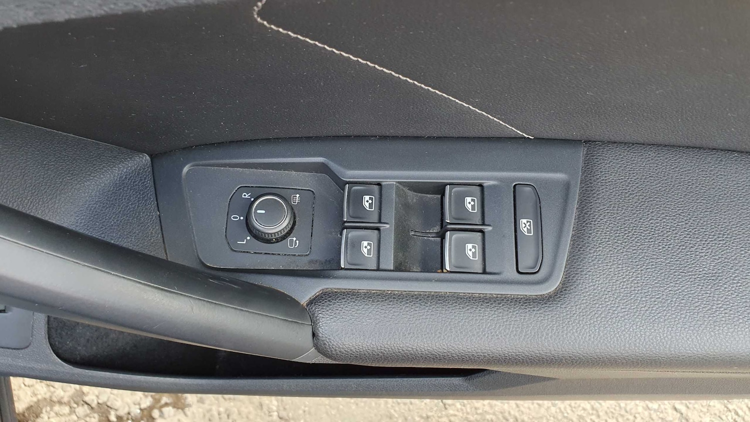 Vehicle 33