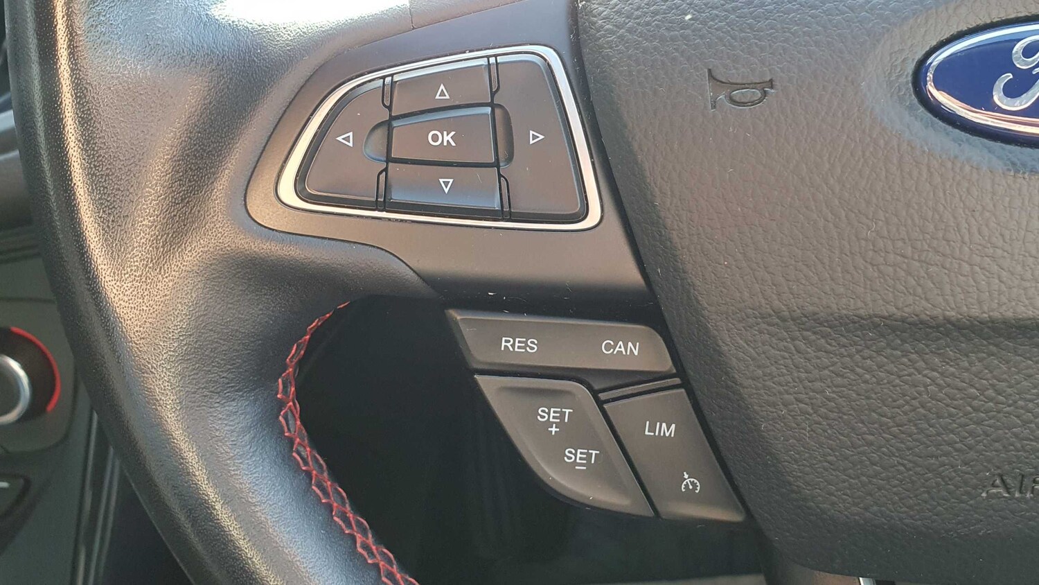 Used Ford Kuga 2018 for sale - 75917940: Photo 26