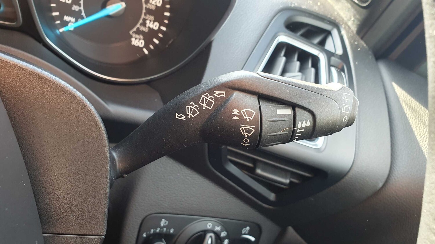 Used Ford Kuga 2018 for sale - 75917940: Photo 29