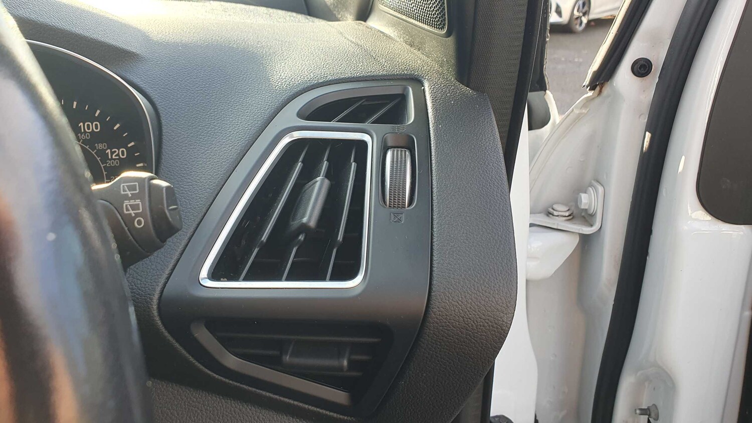 Used Ford Kuga 2018 for sale - 75917940: Photo 30