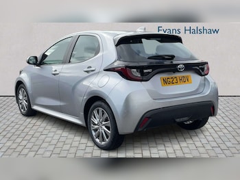 Used Toyota Yaris 2023 for sale - 79444016: Photo
