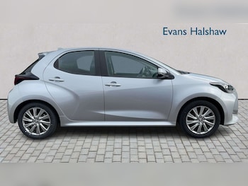 Used Toyota Yaris 2023 for sale - 79444016: Photo