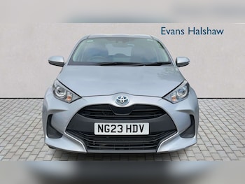 Used Toyota Yaris 2023 for sale - 79444016: Photo