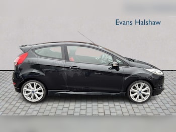 Used Ford Fiesta 2015 for sale - 78494935: Photo