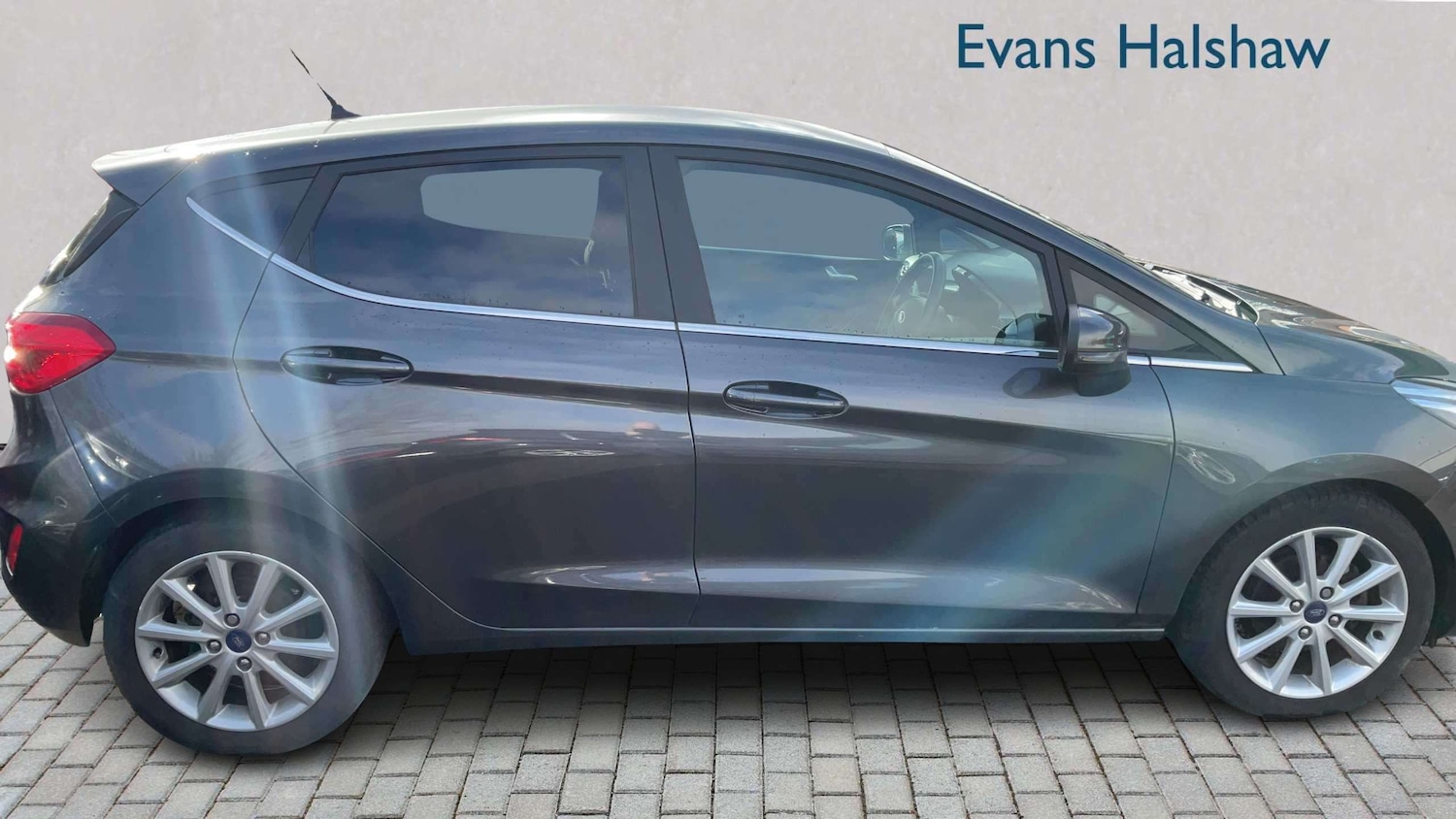 Used Ford Fiesta 2017 for sale - 77913815: Photo 3