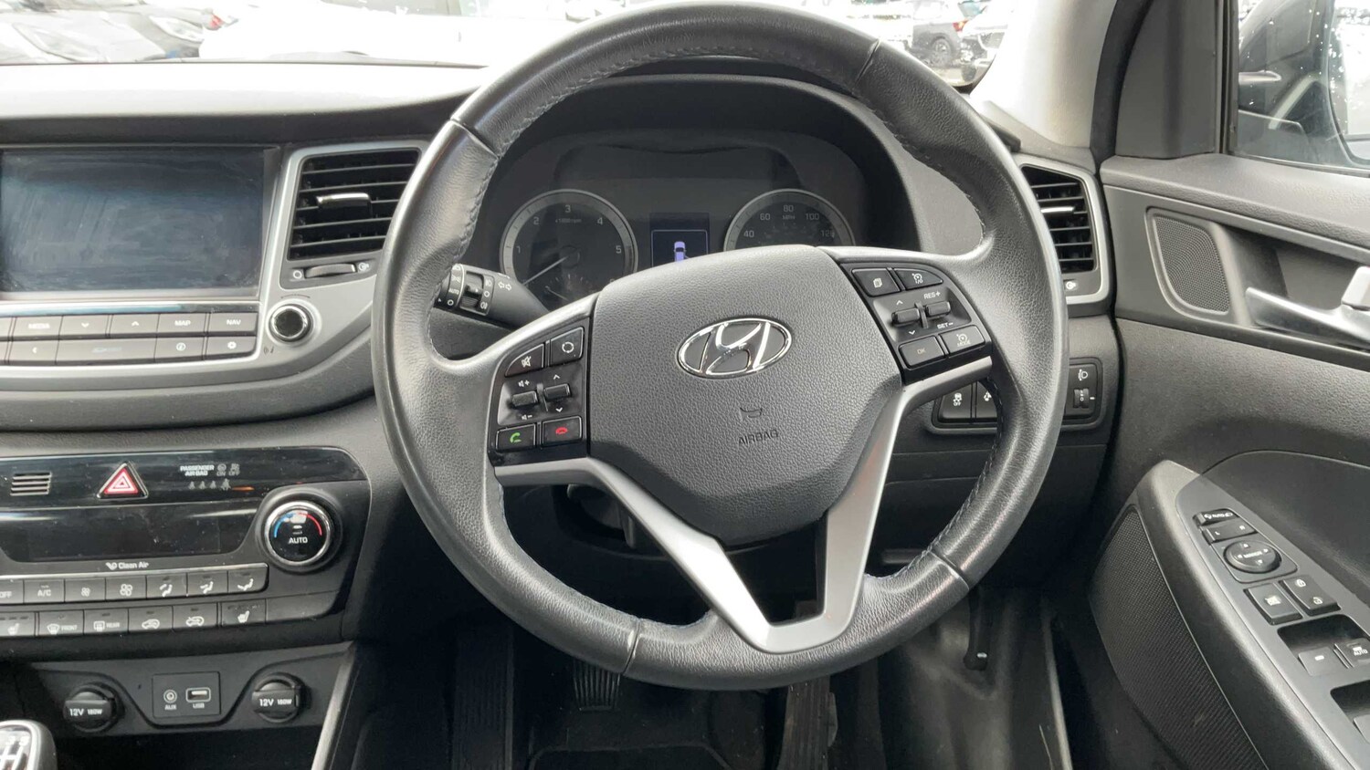 Used Hyundai TUCSON 2017 for sale - 77577205: Photo 9