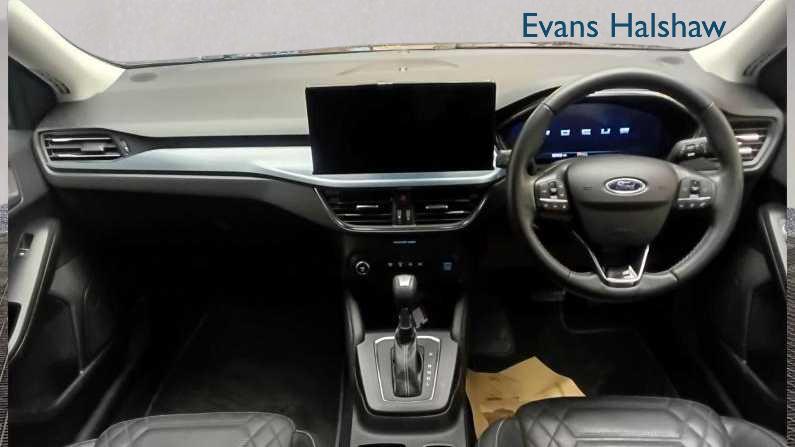 Used Ford Focus 2022 for sale - 76755333: Photo 11