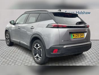Used Peugeot 2008 2025 for sale - 79864352: Photo
