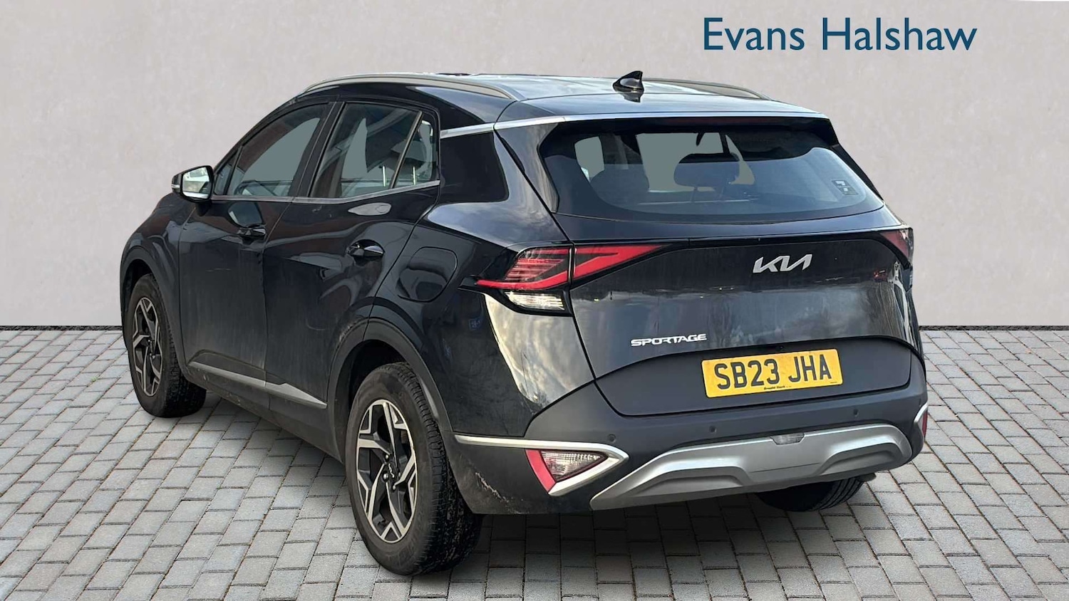 Used Kia Sportage 2023 for sale - 77698958: Photo 2
