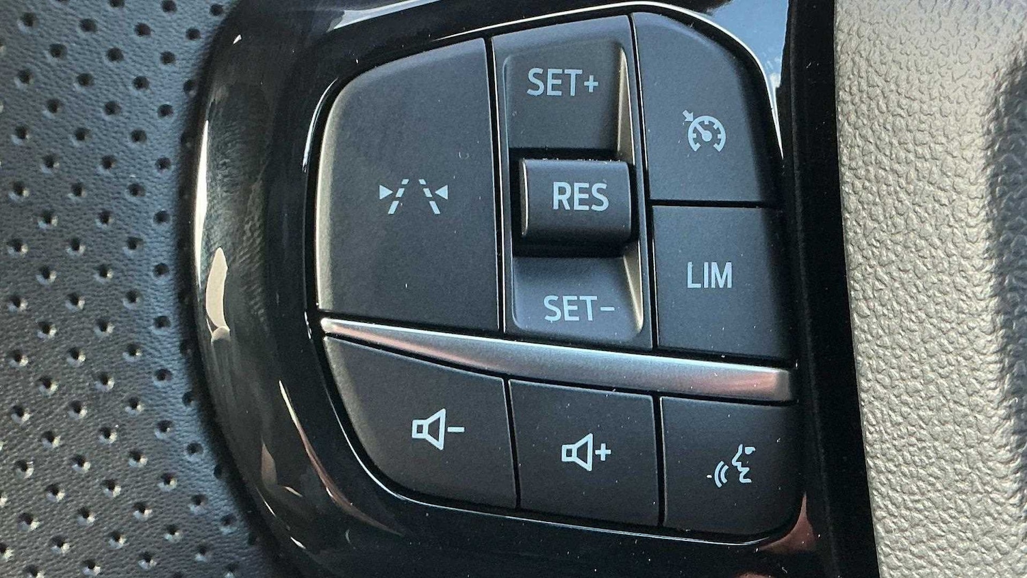 Used Ford Puma 2025 for sale - 76421164: Photo 24