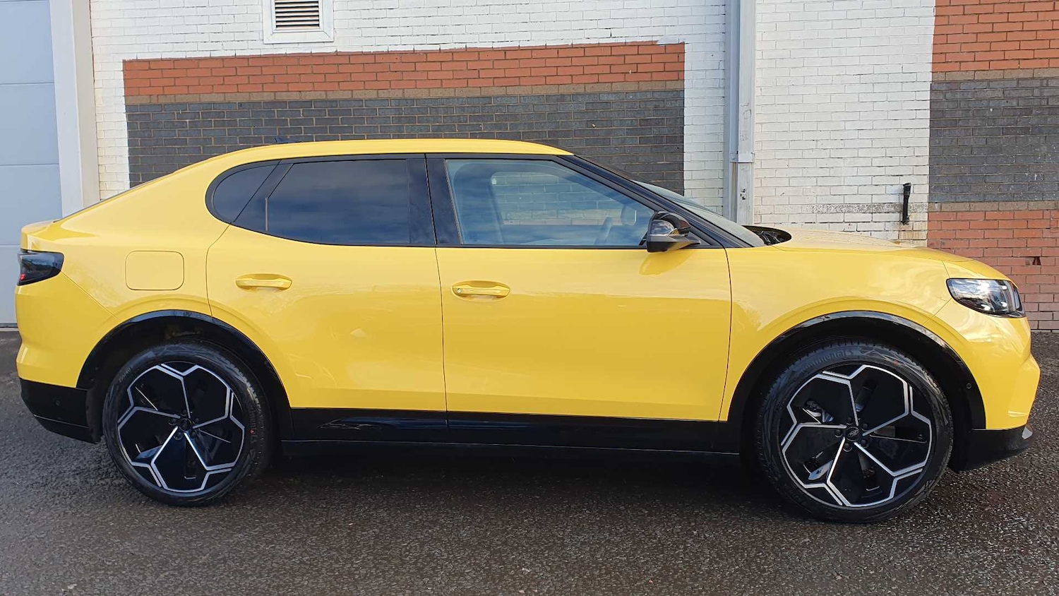 Used Ford Capri 2024 for sale - 78187886: Photo 3