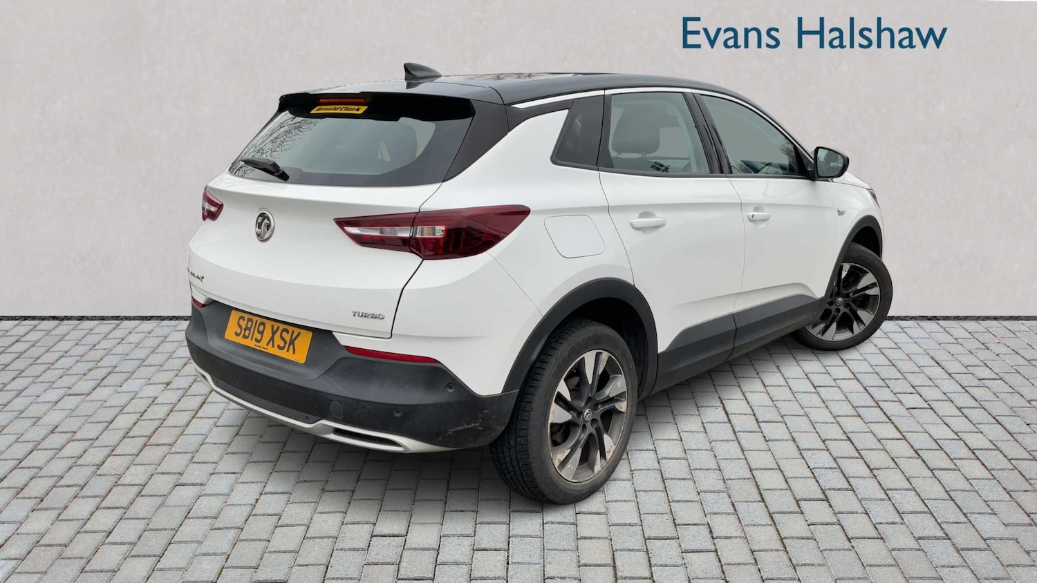 Used Vauxhall Grandland X 2019 for sale - 77628135: Photo 2
