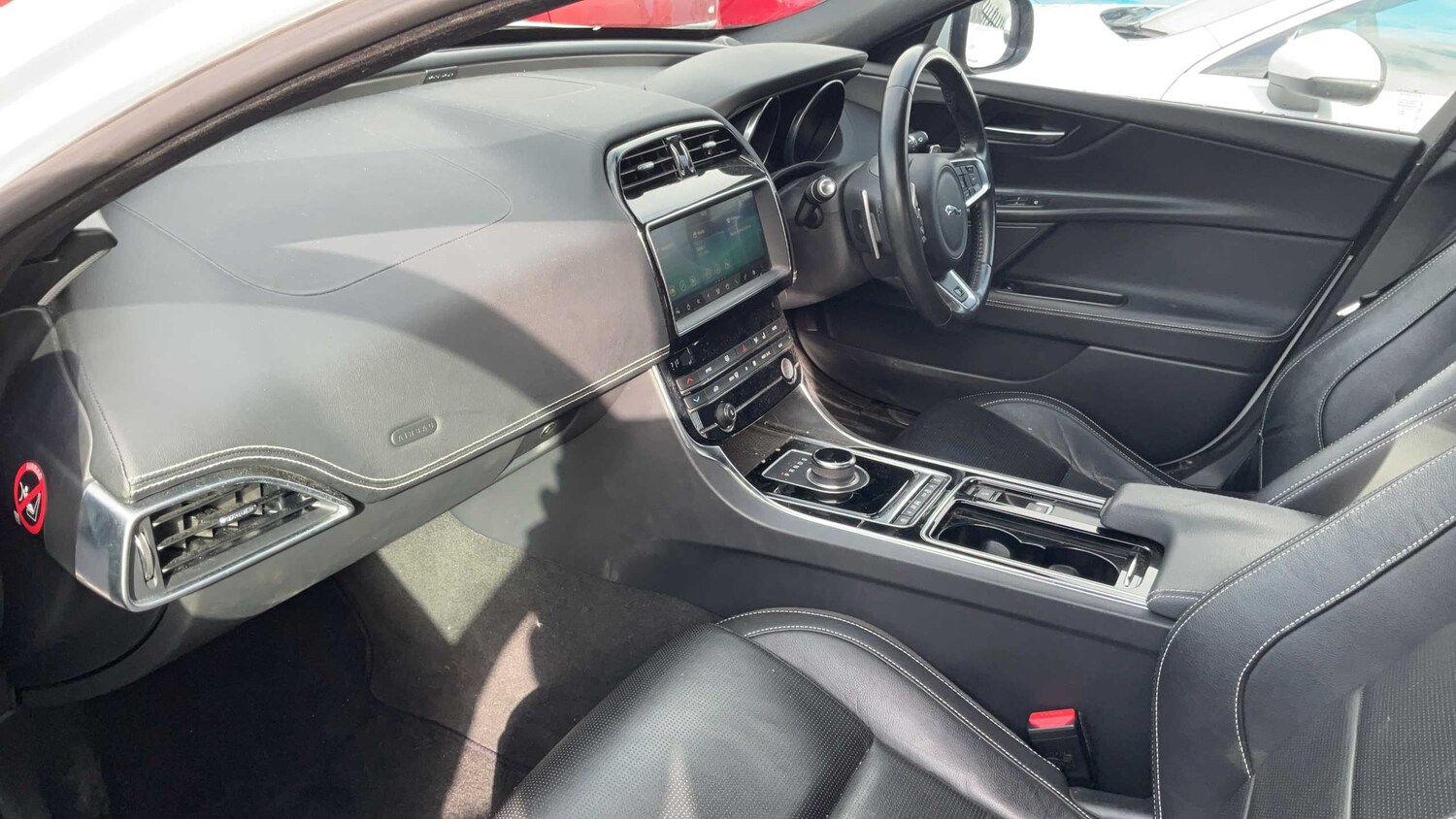 Used Jaguar XE 2019 for sale - 77913816: Photo 13