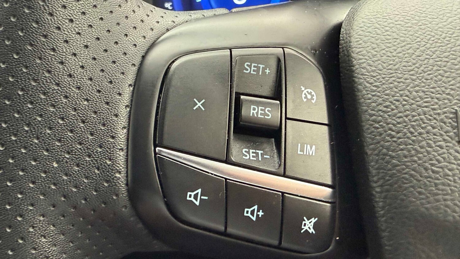 Used Ford Kuga 2023 for sale - 76025740: Photo 13