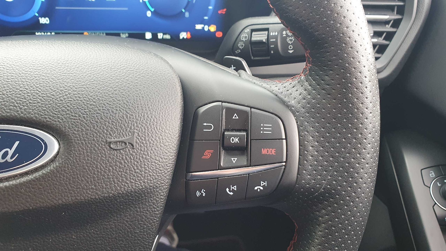 Used Ford Focus 2023 for sale - 75993835: Photo 27