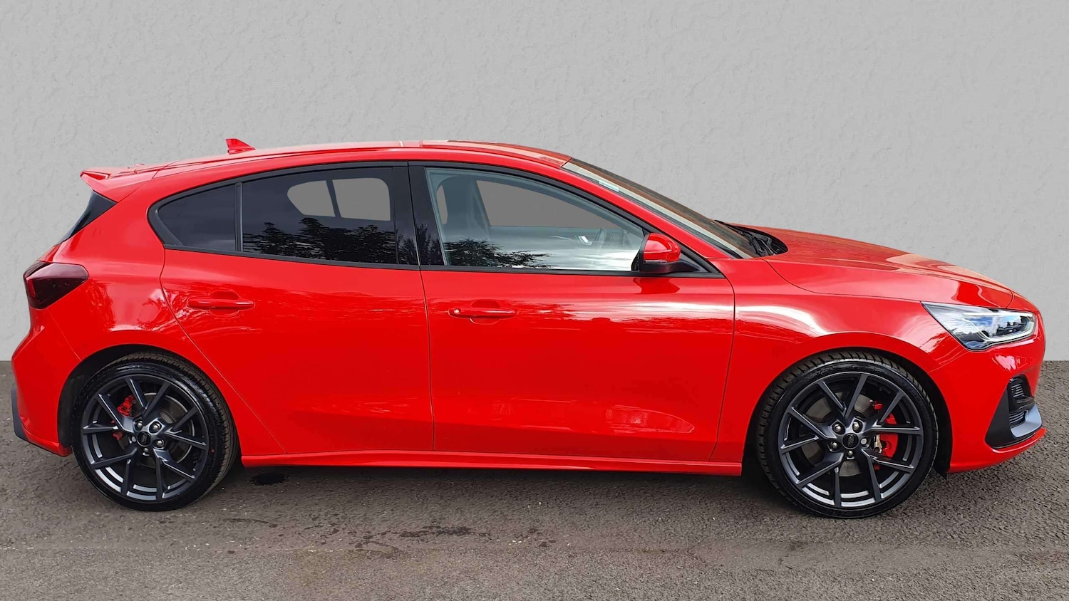 Used Ford Focus 2023 for sale - 75993835: Photo 3